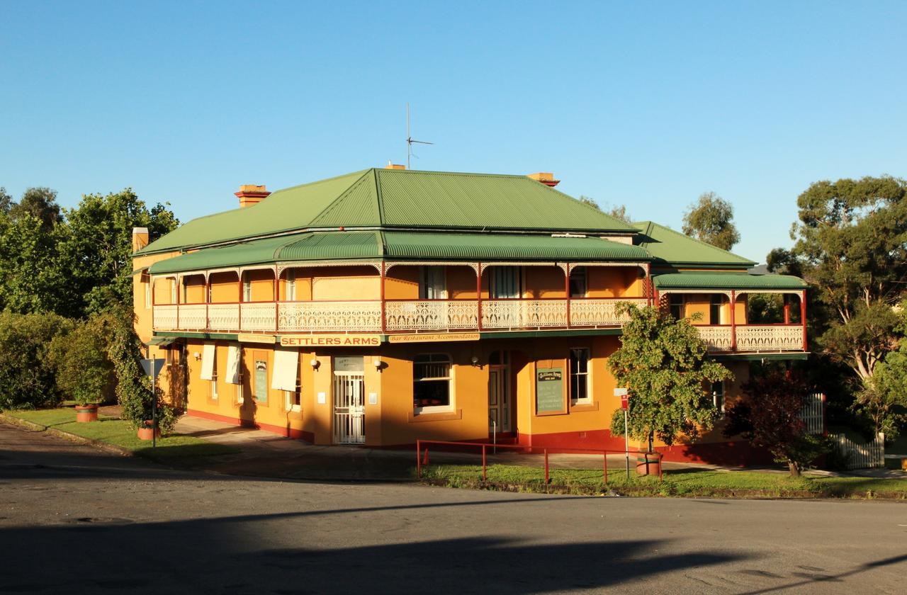 Settlers Arms Hotel Dungog Exterior foto